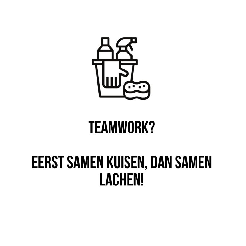 Teamactiviteit? Eerst samen kuisen, dan samen lachen.